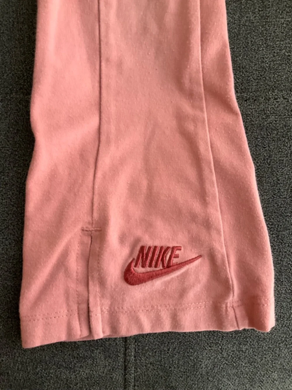 EUC Nike Pink Velour Hoodie and Matching Leggings Size M - Picture 3 of 9